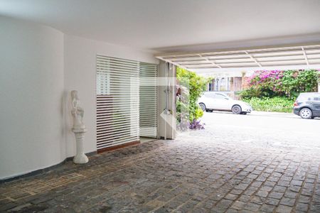 Casa à venda com 500m², 5 quartos e 5 vagasGaragem Casa 2