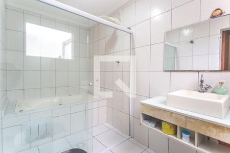 Casa à venda com 188m², 3 quartos e 2 vagasBanheiro suíte 2