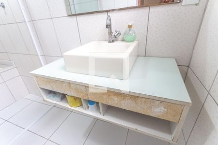 Casa à venda com 188m², 3 quartos e 2 vagasBanheiro suíte 2