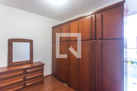 Casa à venda com 188m², 3 quartos e 2 vagasCloset suíte 2