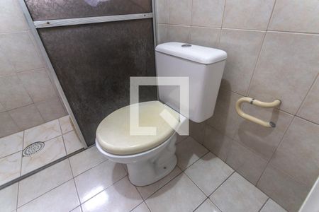 Casa à venda com 188m², 3 quartos e 2 vagasBanheiro social