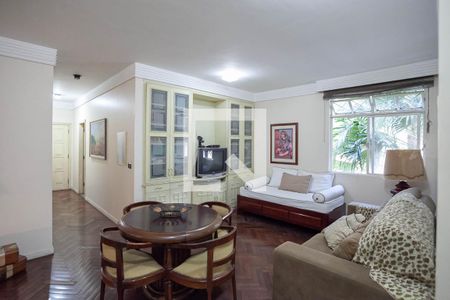 Casa à venda com 386m², 9 quartos e 4 vagasSala 2