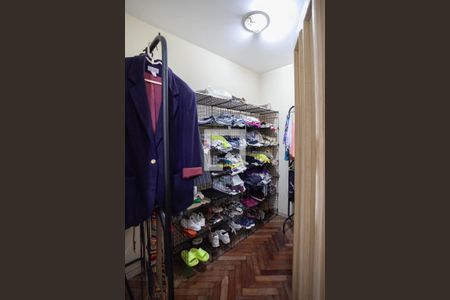 Casa à venda com 386m², 9 quartos e 4 vagasCloset da suíte