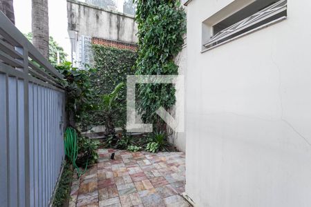 Casa à venda com 386m², 9 quartos e 4 vagasEntrada