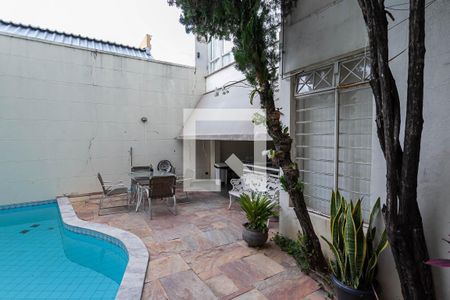 Casa à venda com 386m², 9 quartos e 4 vagasQuintal