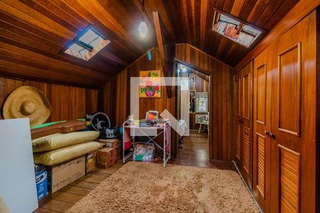 Casa à venda com 120m², 3 quartos e 2 vagas Casa à venda com 120m², 3 quartos e 2 vagasSotão