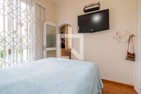 Casa à venda com 120m², 3 quartos e 2 vagas Casa à venda com 120m², 3 quartos e 2 vagasQuarto