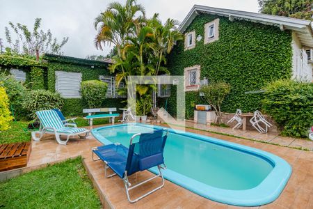 Casa à venda com 120m², 3 quartos e 2 vagas Casa à venda com 120m², 3 quartos e 2 vagasQuintal