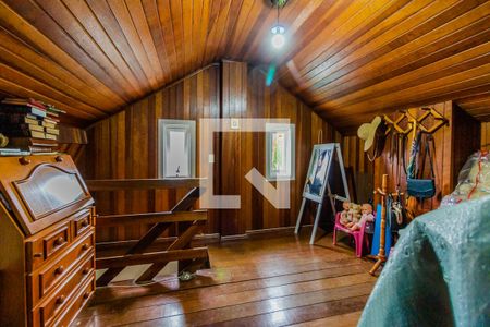 Casa à venda com 120m², 3 quartos e 2 vagas Casa à venda com 120m², 3 quartos e 2 vagasSotão