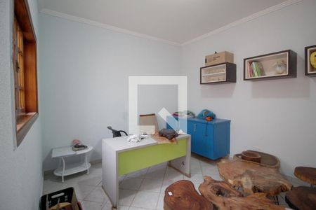 Casa para alugar com 360m², 4 quartos e 4 vagasQuarto fundos