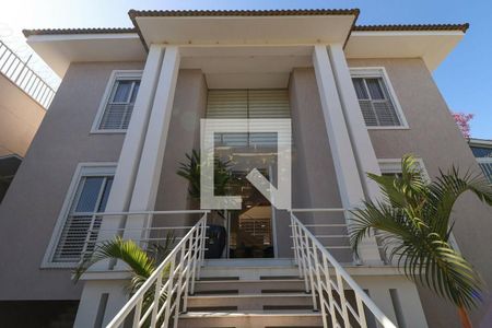 Casa à venda com 437m², 4 quartos e 6 vagas