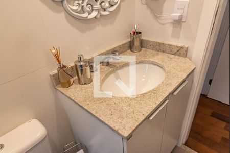 Apartamento à venda com 50m², 2 quartos e 1 vaga Apartamento à venda com 50m², 2 quartos e 1 vagaBanheiro da suíte