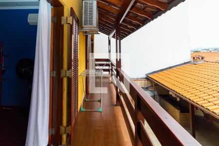 Casa à venda com 300m², 4 quartos e 7 vagas Casa à venda com 300m², 4 quartos e 7 vagasQuarto 2