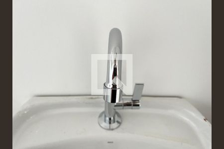 Banheiro de kitnet/studio para alugar com 1 quarto, 39m² em Cidade Vargas, São Paulo