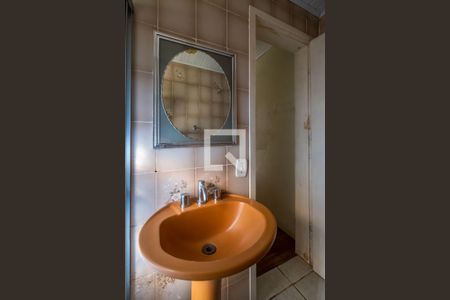 Casa à venda com 163m², 4 quartos e 1 vaga Casa à venda com 163m², 4 quartos e 1 vagaBanheiro Corredor