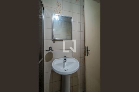 Casa à venda com 163m², 4 quartos e 1 vaga Casa à venda com 163m², 4 quartos e 1 vagaBanheiro da Suíte