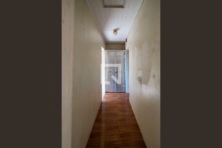 Casa à venda com 163m², 4 quartos e 1 vaga Casa à venda com 163m², 4 quartos e 1 vagaCorredor