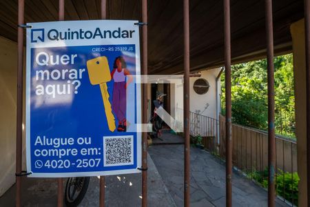 Casa à venda com 163m², 4 quartos e 1 vaga Casa à venda com 163m², 4 quartos e 1 vagaFachada