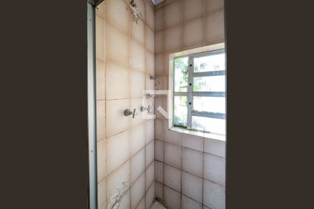 Casa à venda com 163m², 4 quartos e 1 vaga Casa à venda com 163m², 4 quartos e 1 vagaBanheiro Corredor