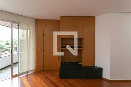 Sala de apartamento para alugar com 3 quartos, 90m² em Savassi, Belo Horizonte