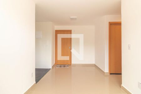 Sala de apartamento à venda com 2 quartos, 58m² em Protásio Alves, Porto Alegre