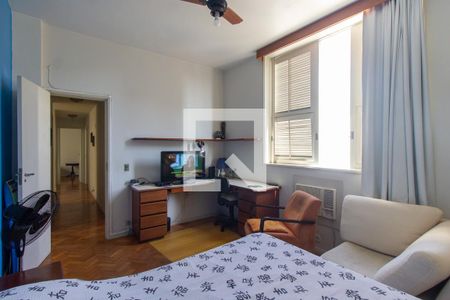 Apartamento à venda com 250m², 4 quartos e 2 vagas Apartamento à venda com 250m², 4 quartos e 2 vagasQuarto 2