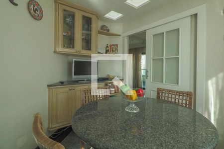 Apartamento à venda com 200m², 3 quartos e 3 vagasCopa 