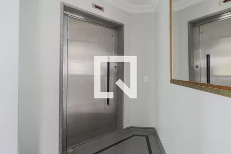 Apartamento à venda com 200m², 3 quartos e 3 vagasElevador 