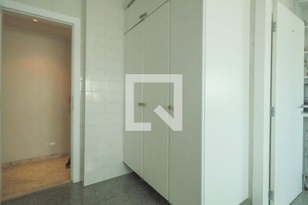 Apartamento à venda com 200m², 3 quartos e 3 vagasÁrea de Serviço