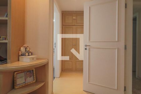 Apartamento à venda com 200m², 3 quartos e 3 vagasSuíte 1