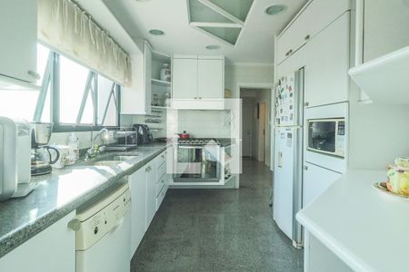 Apartamento à venda com 200m², 3 quartos e 3 vagasCozinha 