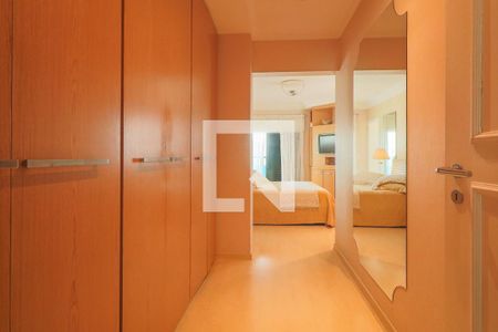 Apartamento à venda com 200m², 3 quartos e 3 vagasCloset 