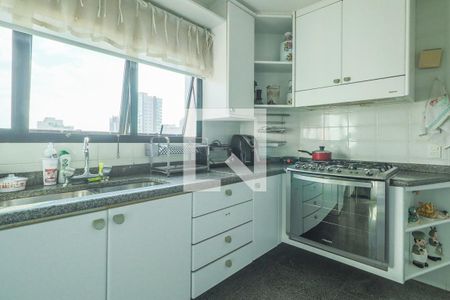 Apartamento à venda com 200m², 3 quartos e 3 vagasCozinha 