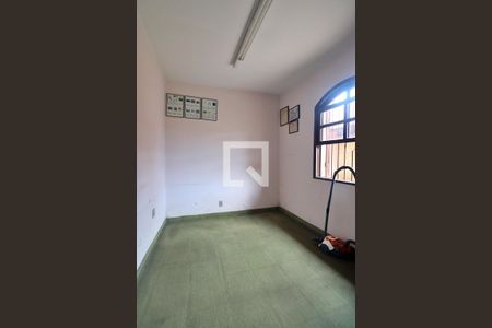 Casa à venda com 226m², 3 quartos e 2 vagasCômodo Extra