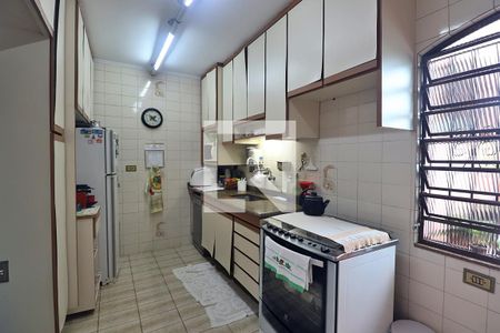 Casa à venda com 226m², 3 quartos e 2 vagasCozinha