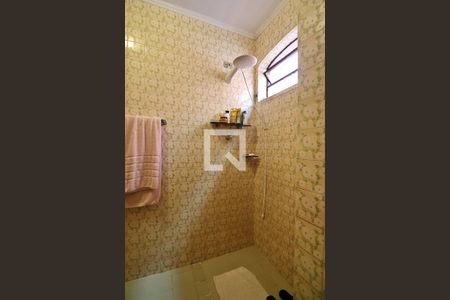 Casa à venda com 226m², 3 quartos e 2 vagasBanheiro do Quarto 1 - Suíte