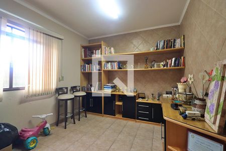 Casa à venda com 226m², 3 quartos e 2 vagasCômodo Extra