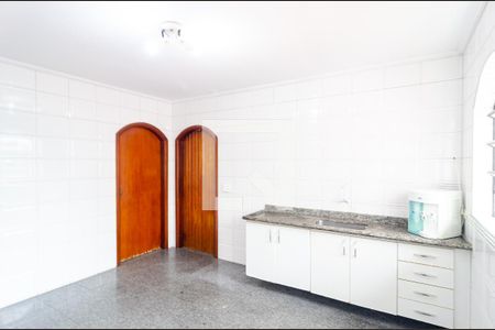 Casa à venda com 804m², 12 quartos e 3 vagas Casa à venda com 804m², 12 quartos e 3 vagasCozinha Casa 1