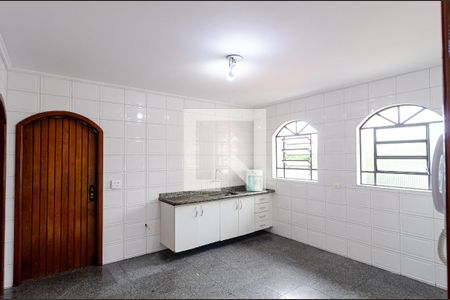 Casa à venda com 804m², 12 quartos e 3 vagas Casa à venda com 804m², 12 quartos e 3 vagasCozinha Casa 1