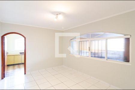 Casa à venda com 804m², 12 quartos e 3 vagas Casa à venda com 804m², 12 quartos e 3 vagasSala Casa 2