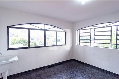 Casa à venda com 804m², 12 quartos e 3 vagas Casa à venda com 804m², 12 quartos e 3 vagasLavanderia Casa 2