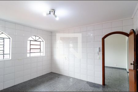 Casa à venda com 804m², 12 quartos e 3 vagas Casa à venda com 804m², 12 quartos e 3 vagasCozinha Casa 1