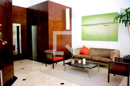 Apartamento à venda com 244m², 3 quartos e 4 vagasHall social