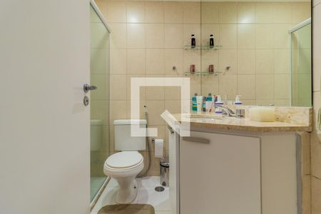 Apartamento à venda com 244m², 3 quartos e 4 vagasBanheiro da Suíte 3