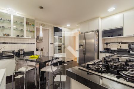 Apartamento à venda com 244m², 3 quartos e 4 vagasCozinha