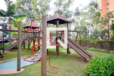 Apartamento à venda com 244m², 3 quartos e 4 vagasÁrea comum - Playground