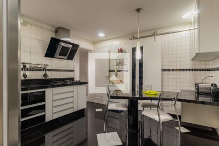 Apartamento à venda com 244m², 3 quartos e 4 vagasCozinha