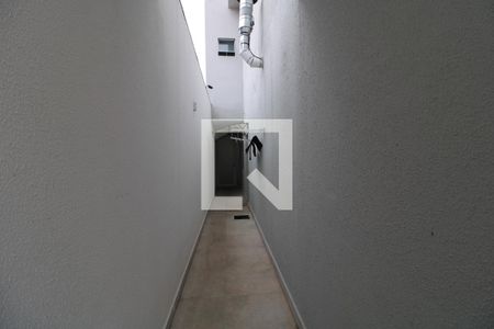 Casa à venda com 320m², 4 quartos e 2 vagasQuintal lateral