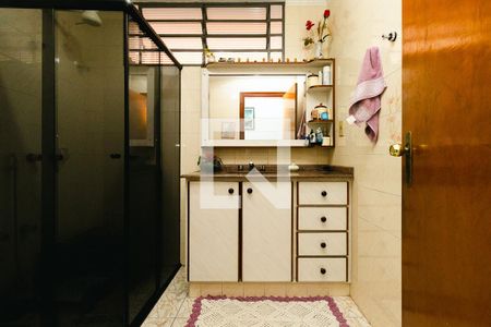 Casa para alugar com 260m², 4 quartos e 2 vagasBanheiro