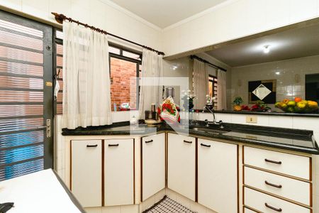 Casa para alugar com 260m², 4 quartos e 2 vagasCozinha